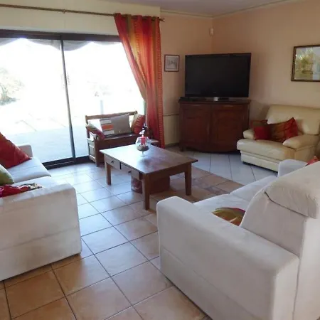 House Maison A Sur Mer 6 Personnes Pour Vos Vacances