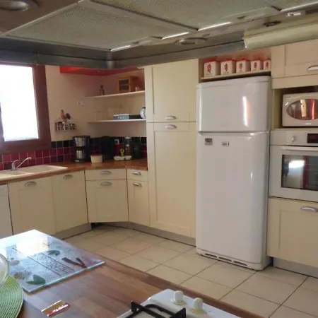House Maison A Sur Mer 6 Personnes Pour Vos Vacances Villa